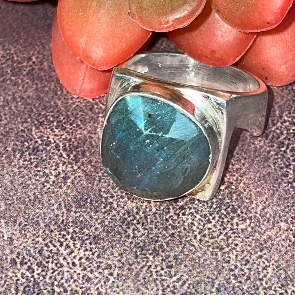 Labradorite Silver Ring